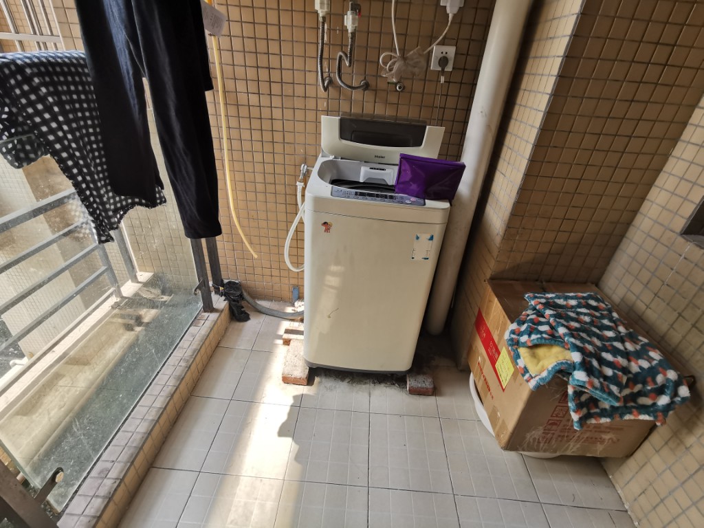 乐摩筑  1室1厅1卫    1900.0元/月 乐摩筑  1室1厅1卫    1900.0元/月室内图