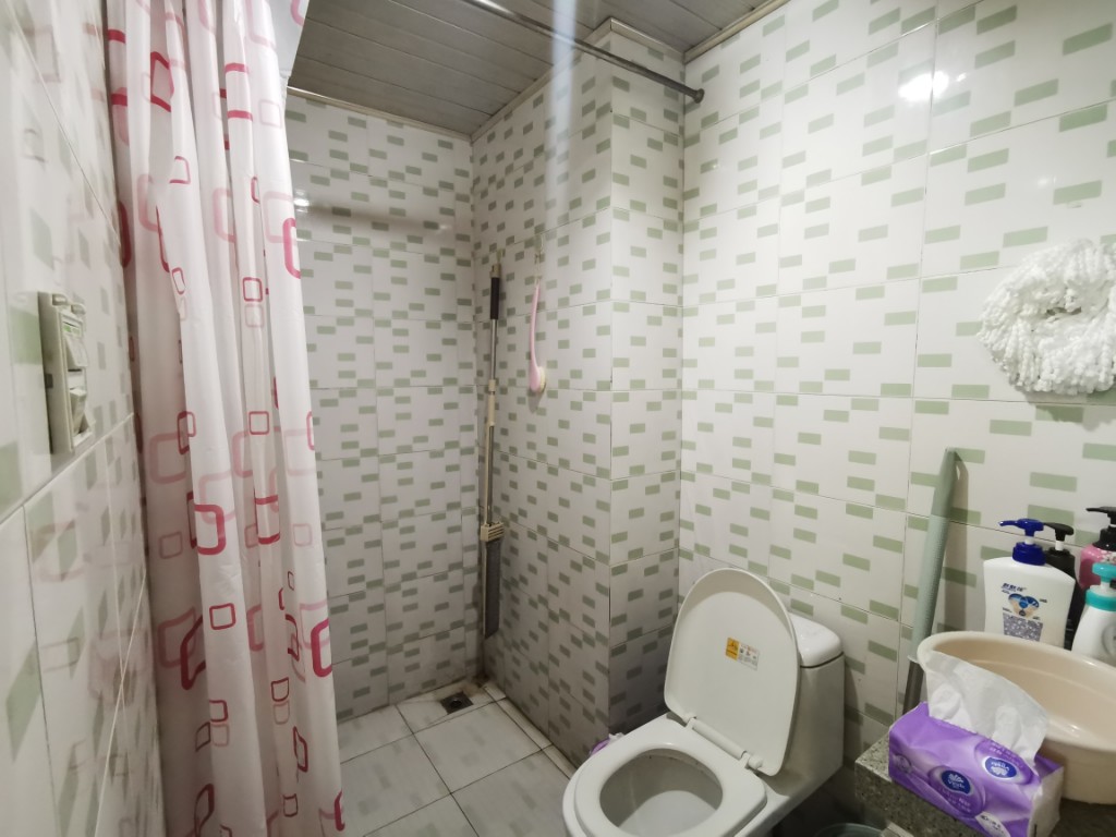 乐摩筑  1室1厅1卫    1900.0元/月 乐摩筑  1室1厅1卫    1900.0元/月室内图