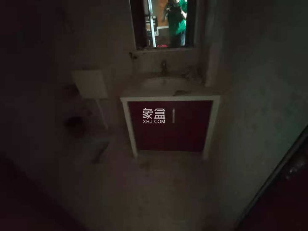 西湖公寓  2室2厅1卫   2500.00元/月