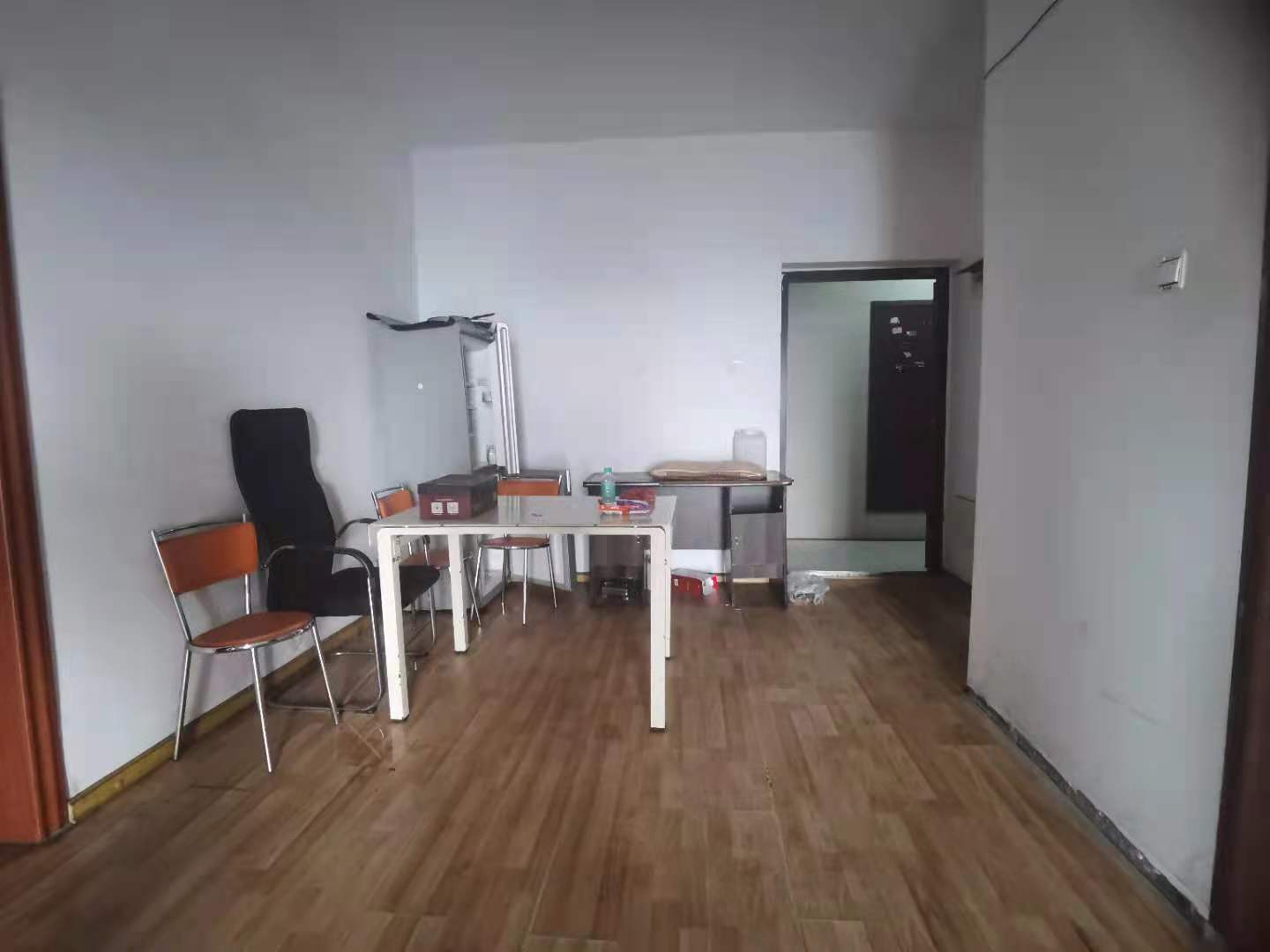 金域半岛  3室2厅1卫   1800.00元/月室内图