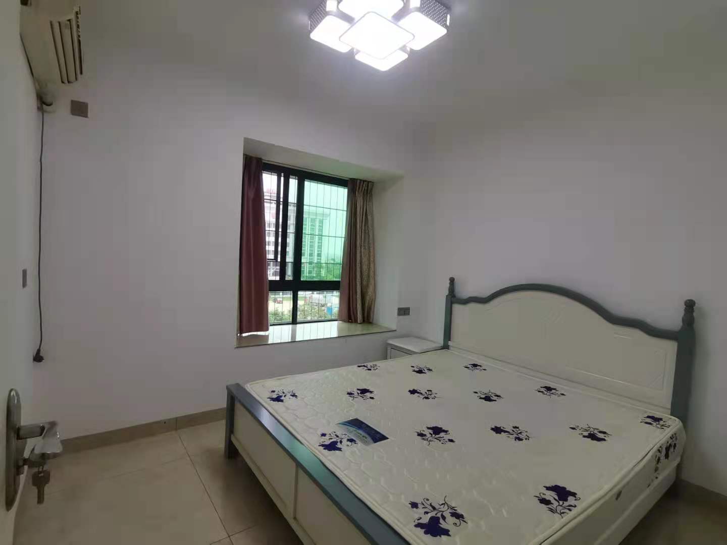 中国铁建金色蓝庭 1室1厅1卫 1600.0元/月 中国铁建金色蓝庭 1室1厅1卫 1600.0元/月室内图