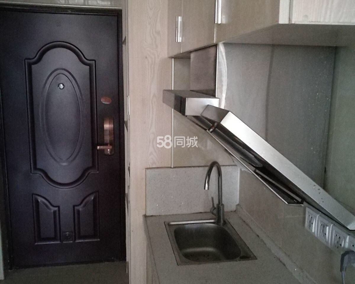 五洲富隆中心 1室1厅1卫 900.0元/月 五洲富隆中心 1室1厅1卫 900.0元/月室内图