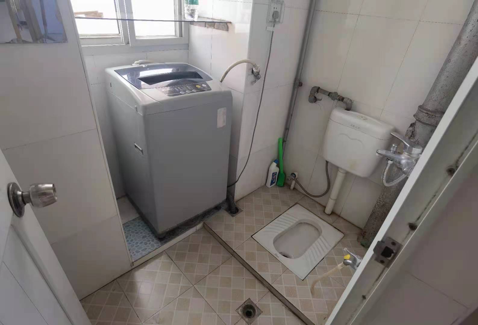 钟馗庙  2室1厅1卫    1800.0元/月室内图
