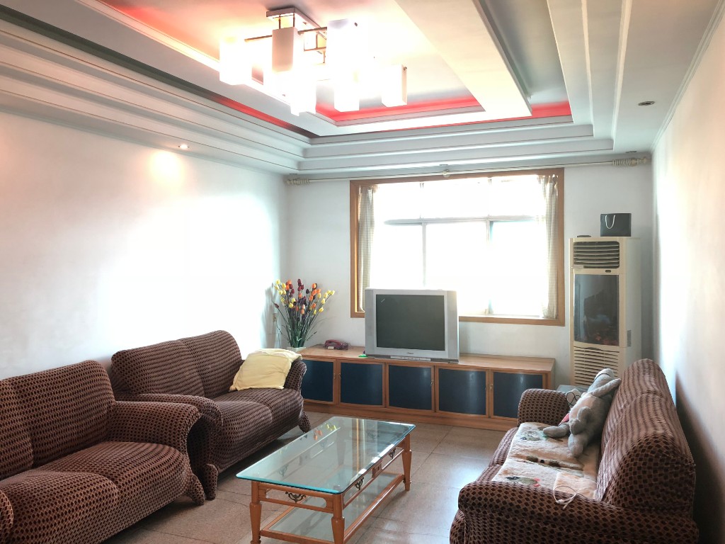 税务局兰溪税务所(赫山区地方税务局第二税务分局) 4室2厅2卫 53.8万 税务局兰溪税务所(赫山区地方税务局第二税务分局) 4室2厅2卫 53.8万客厅