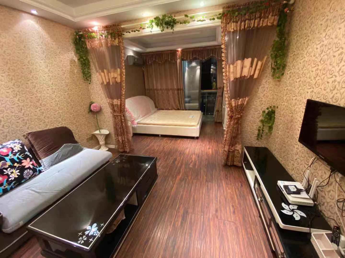 万豪城市花园 1室1厅1卫 1300.0元/月 万豪城市花园 1室1厅1卫 1300.0元/月室内图