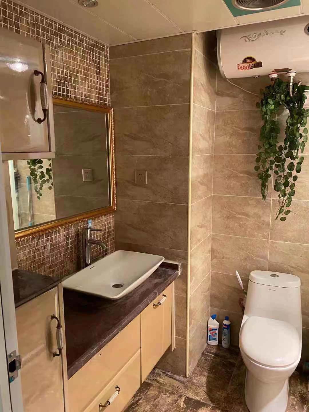 万豪城市花园 1室1厅1卫 1300.0元/月 万豪城市花园 1室1厅1卫 1300.0元/月室内图