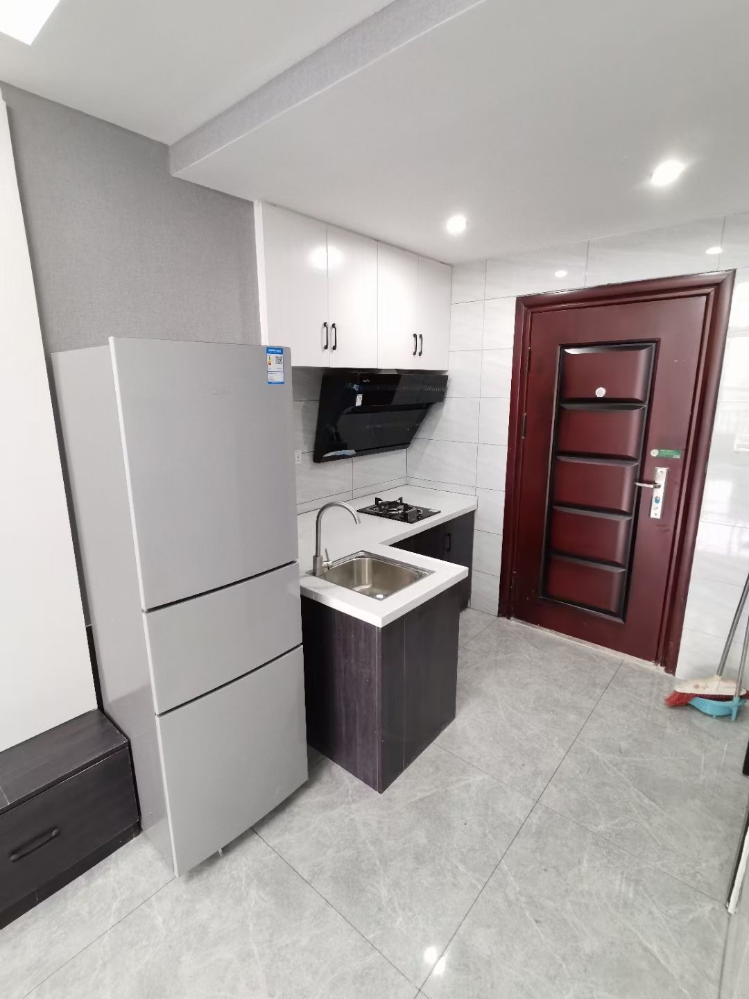 南苑上和二期  1室1厅1卫    1600.0元/月 南苑上和二期  1室1厅1卫    1600.0元/月室内图