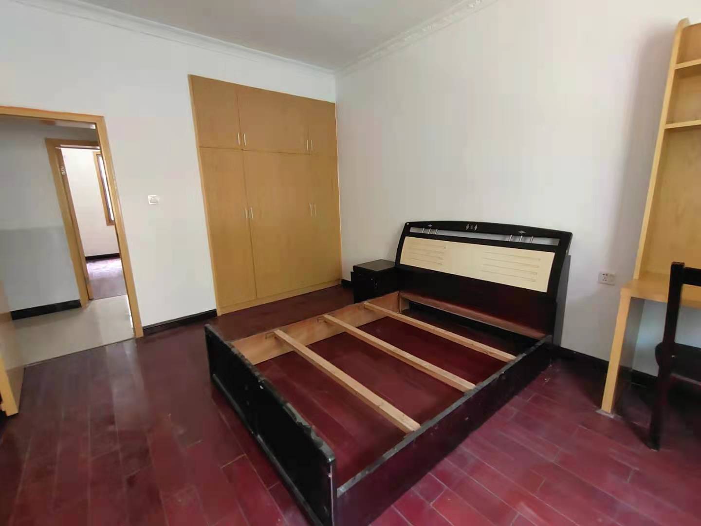 大立小区  3室2厅2卫    1200.0元/月 大立小区  3室2厅2卫    1200.0元/月