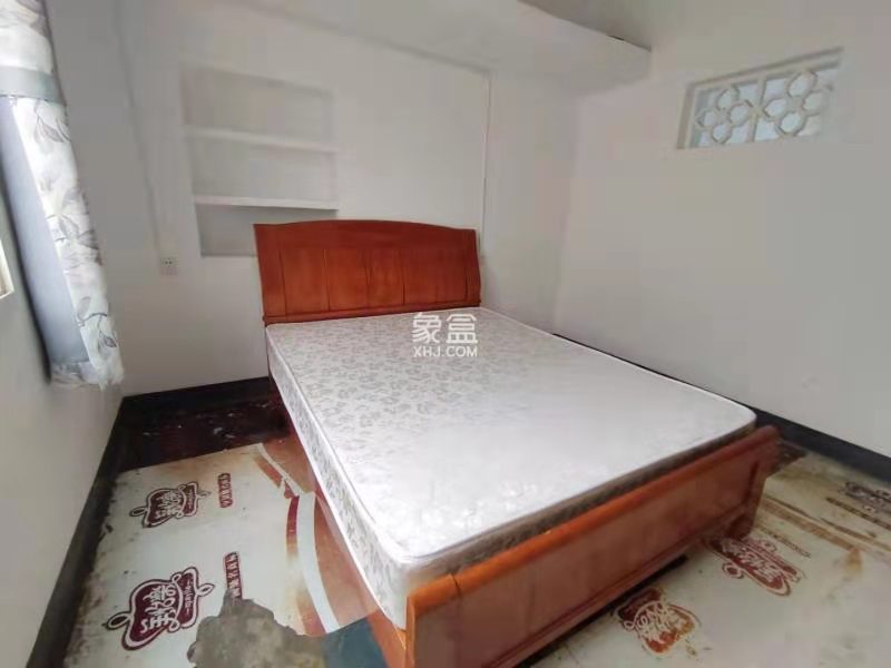 601红卫村  1室1厅1卫   650.00元/月室内图