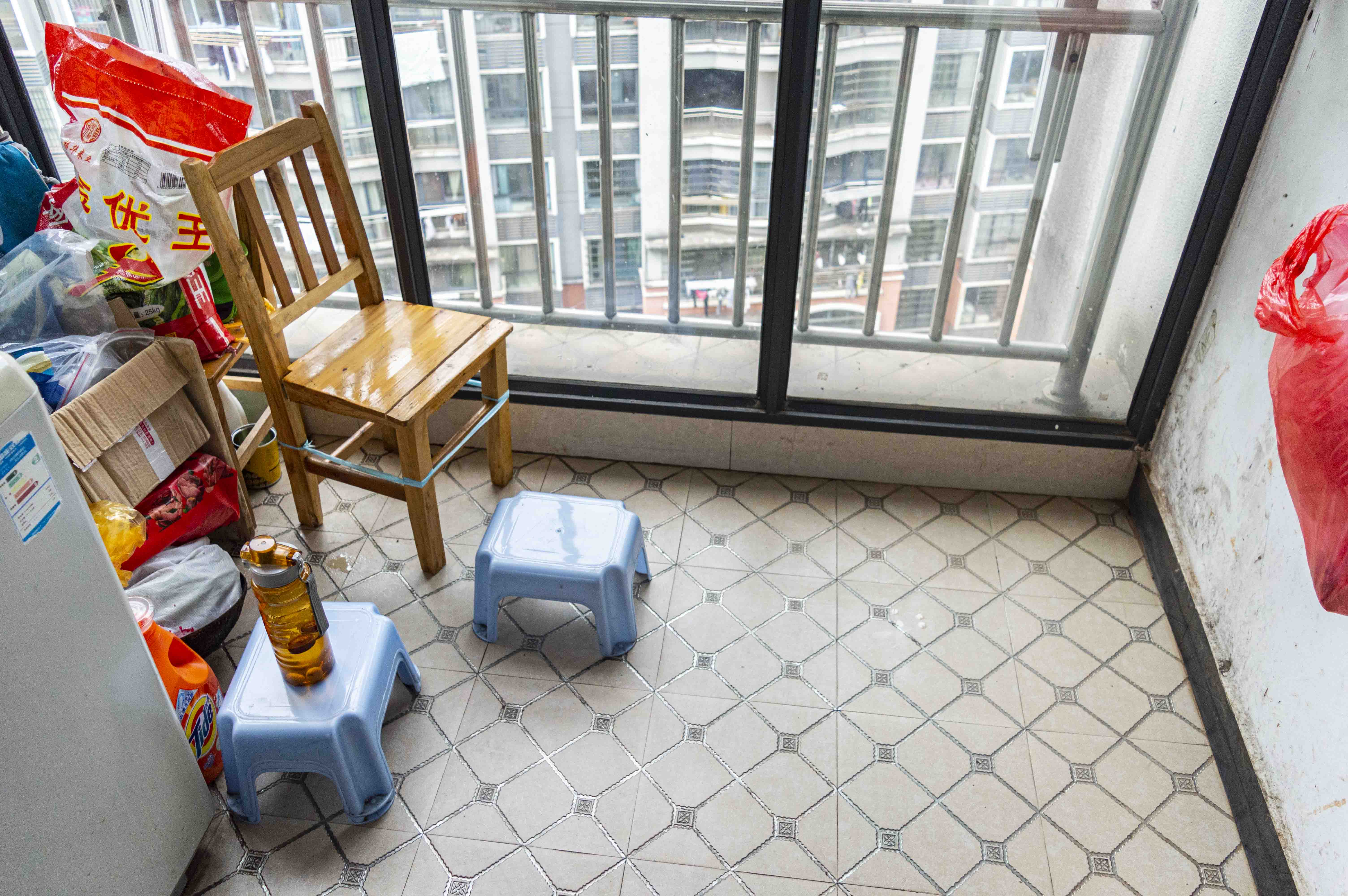 龙洲馨苑  2室1厅1卫    43.8万 龙洲馨苑  2室1厅1卫    43.8万客厅