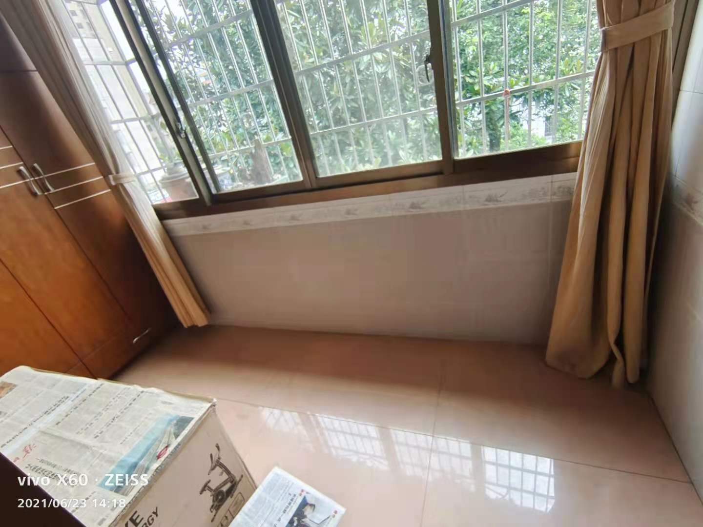 虎形山社区  2室1厅1卫    34.8万卧室