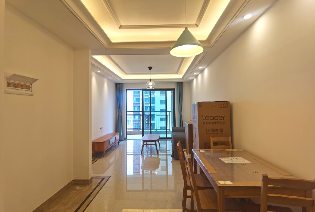 中海锦江城云熙一期  3室2厅2卫    2400.0元/月 中海锦江城云熙一期  3室2厅2卫    2400.0元/月室内图