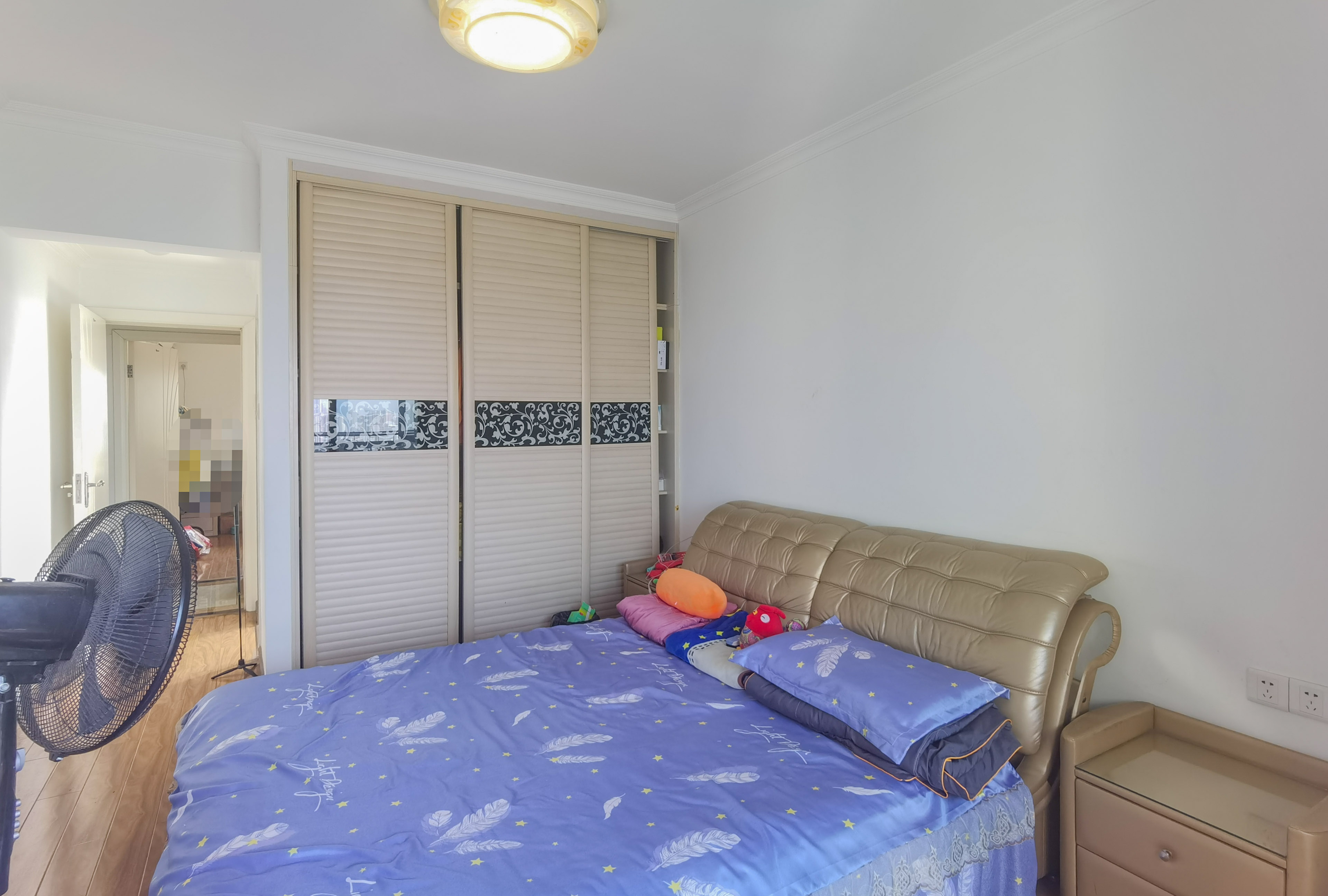 文化园三期 3室2厅1卫 60.8万 文化园三期 3室2厅1卫 60.8万客厅