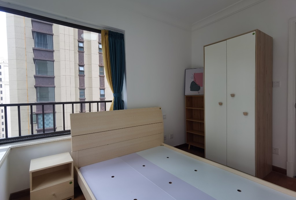 中海锦江城云熙一期  3室2厅2卫    2700.0元/月 中海锦江城云熙一期  3室2厅2卫    2700.0元/月室内图