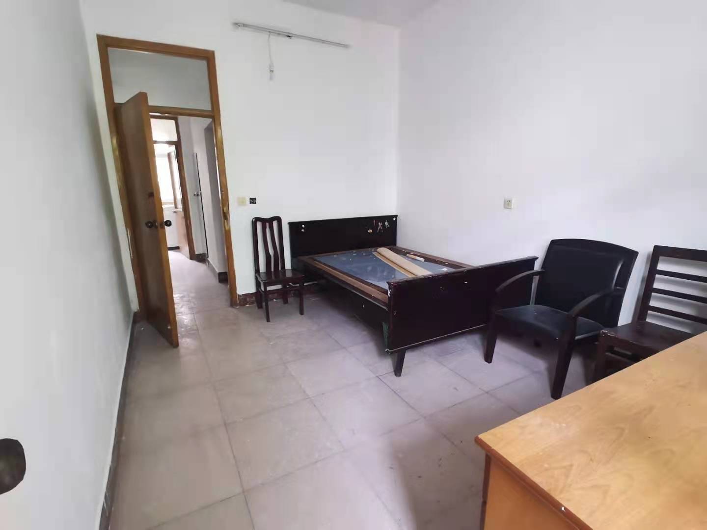 体育路散盘 2室2厅1卫 900.0元/月 体育路散盘 2室2厅1卫 900.0元/月室内图