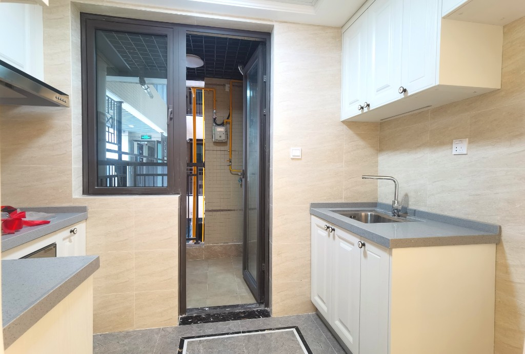 中海锦江城云熙一期  3室2厅2卫    2400.0元/月 中海锦江城云熙一期  3室2厅2卫    2400.0元/月室内图