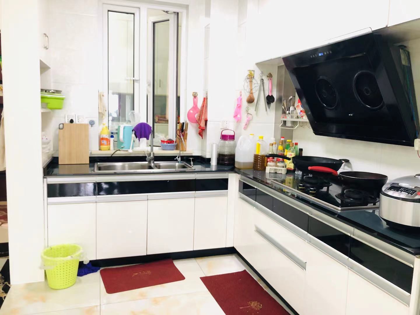 佳兆业金域天下三期 3室2厅2卫 66.0万 佳兆业金域天下三期 3室2厅2卫 66.0万客厅