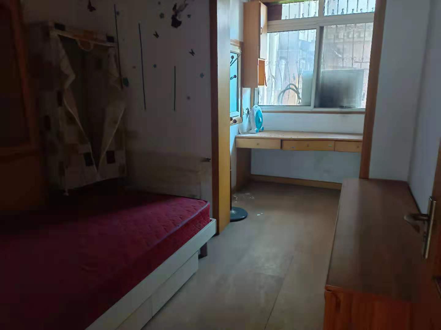 罗马花园大坪路16号 4室2厅2卫 1300.0元/月 罗马花园大坪路16号 4室2厅2卫 1300.0元/月室内图