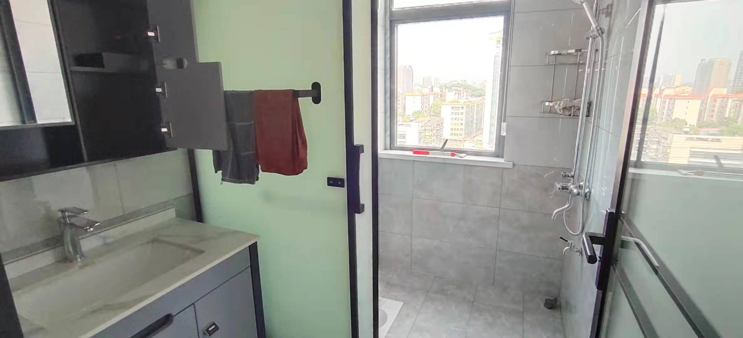 山水新城  2室2厅1卫    2500.0元/月 山水新城  2室2厅1卫    2500.0元/月室内图