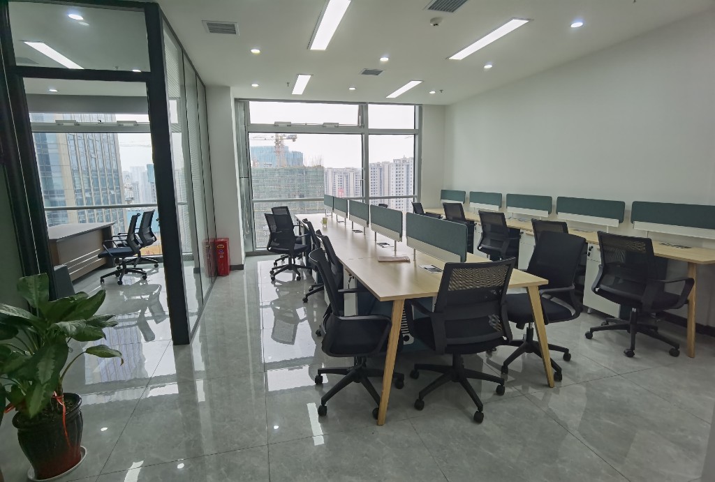 湘江财富金融中心  3室2厅1卫    13500.0元/月室内图