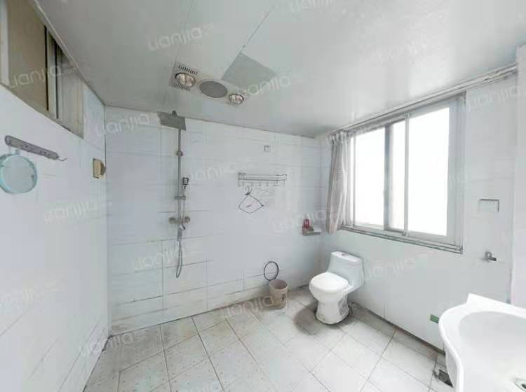 金园大厦 2室1厅1卫 1600.0元/月 金园大厦 2室1厅1卫 1600.0元/月室内图