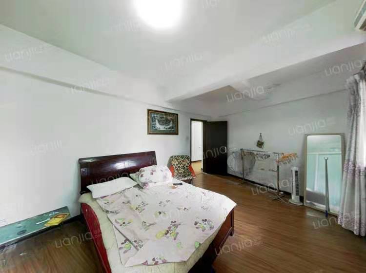 金园大厦 2室1厅1卫 1600.0元/月 金园大厦 2室1厅1卫 1600.0元/月室内图