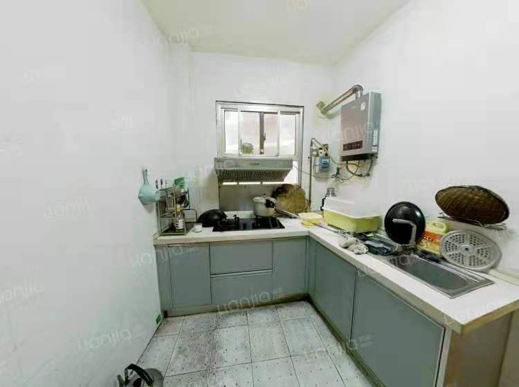 金园大厦 2室1厅1卫 1600.0元/月 金园大厦 2室1厅1卫 1600.0元/月室内图