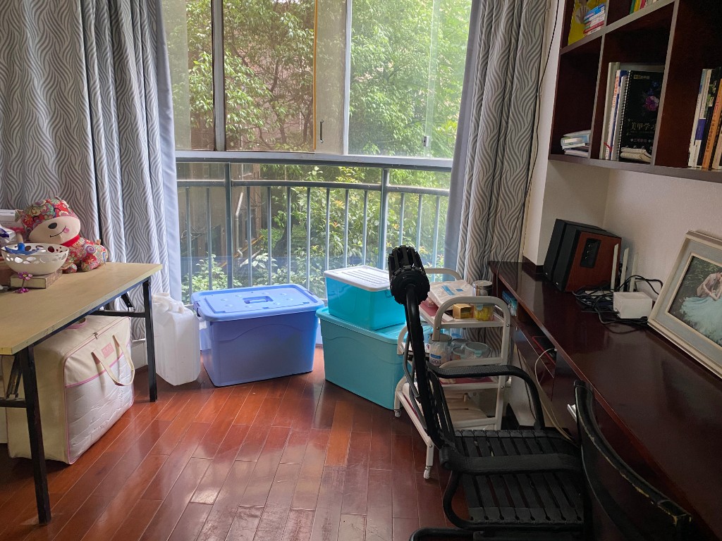 庐山春天一期桃李苑  3室2厅2卫    86.0万 庐山春天一期桃李苑  3室2厅2卫    86.0万客厅