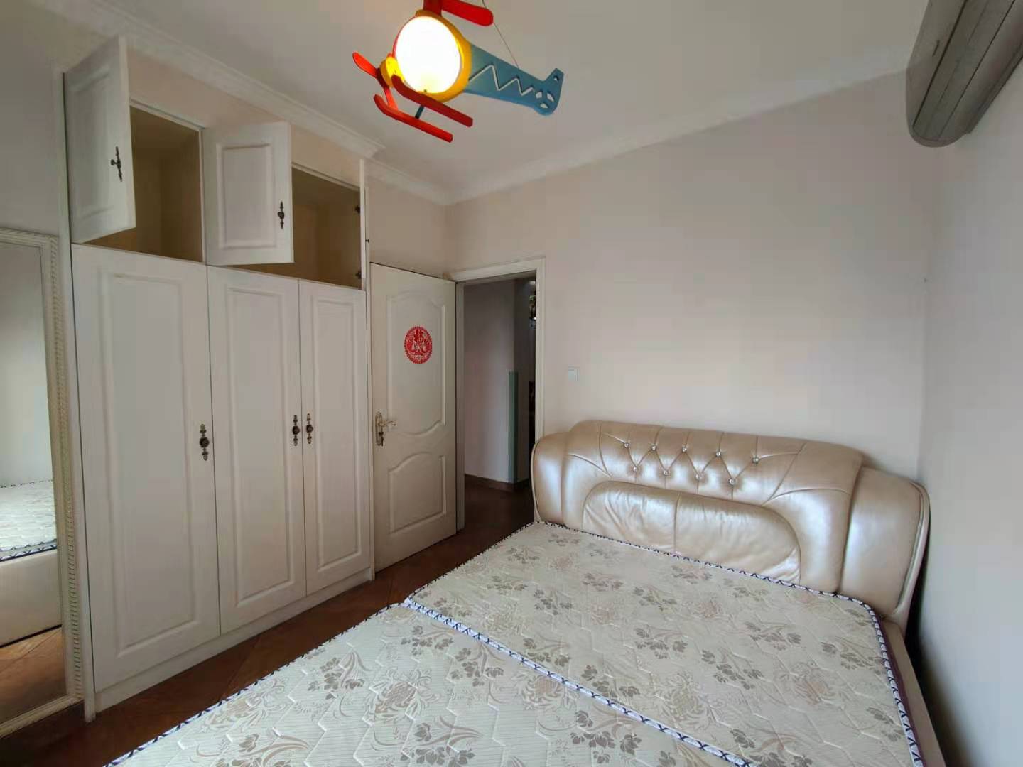 佳兆业君汇上品  3室2厅1卫    2800.0元/月室内图