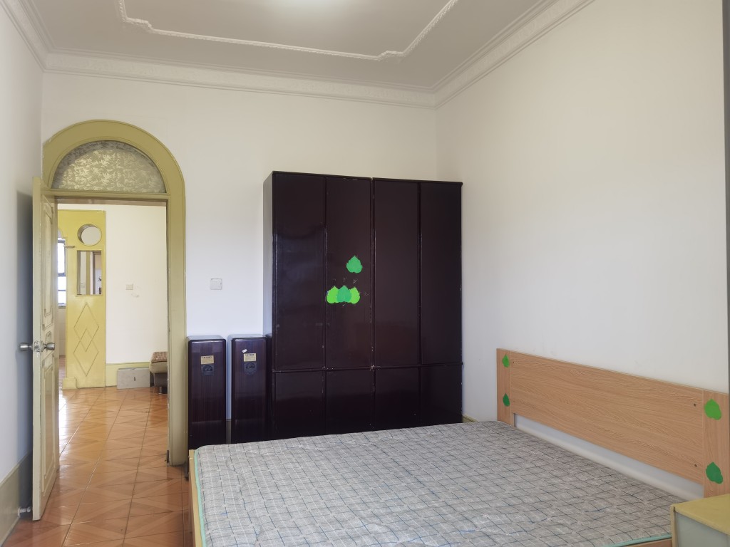 栗公港社区 3室2厅1卫 800.0元/月 栗公港社区 3室2厅1卫 800.0元/月室内图