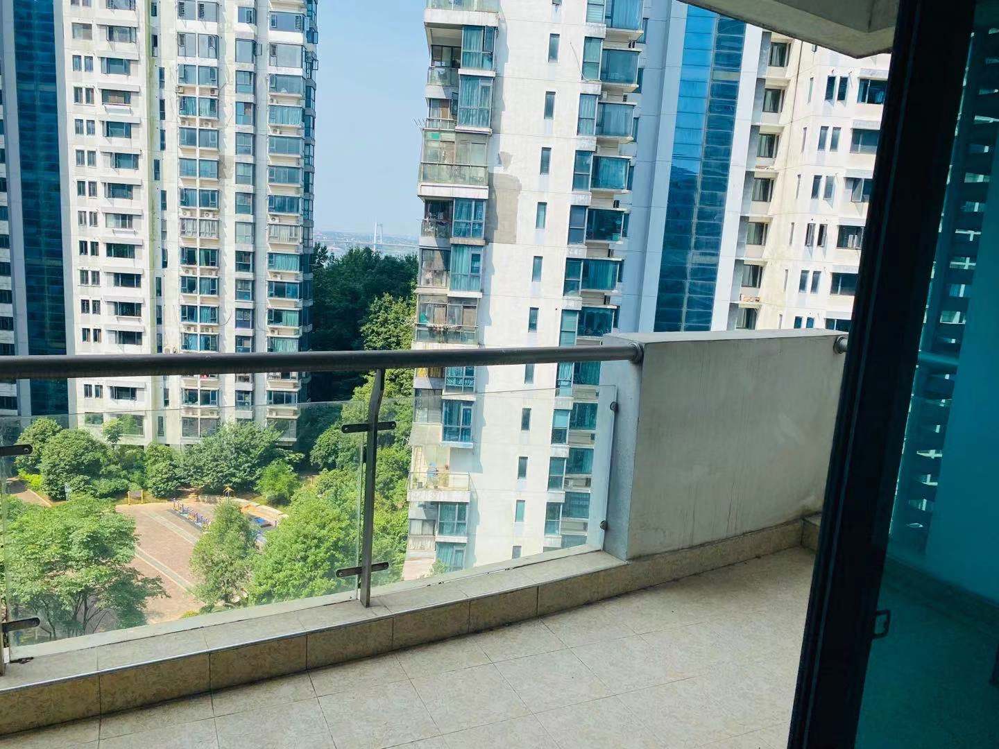 山水国际 3室2厅1卫 100.0万 山水国际 3室2厅1卫 100.0万客厅