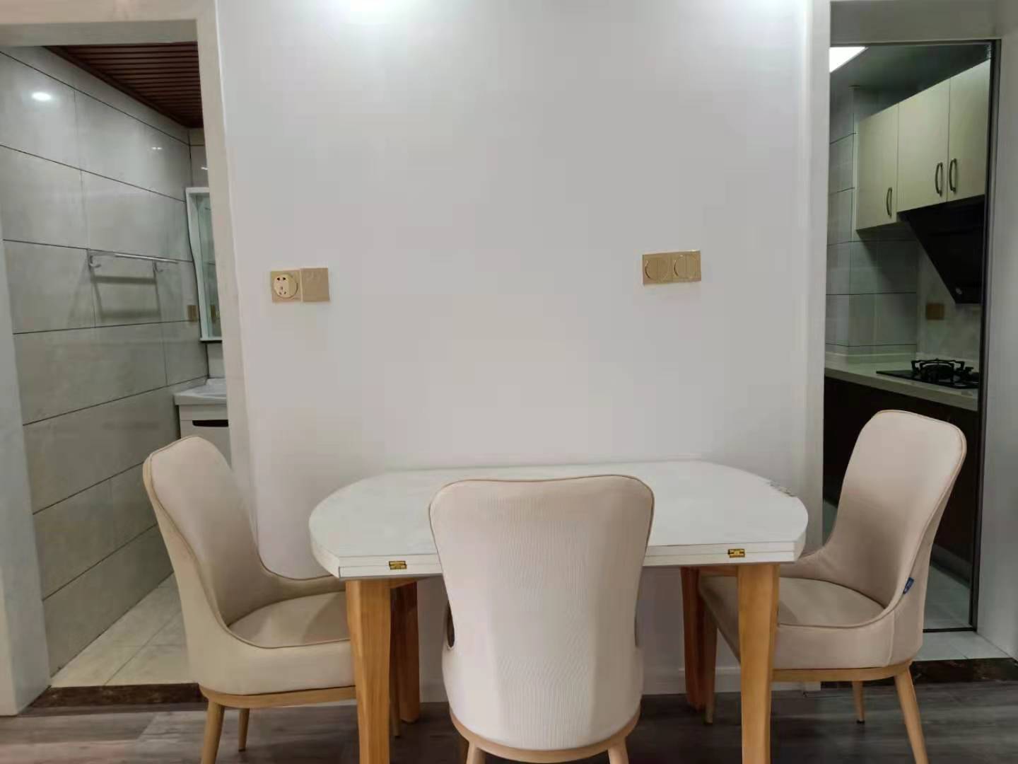 金鼎东方和生源 2室1厅1卫 1800.0元/月 金鼎东方和生源 2室1厅1卫 1800.0元/月室内图