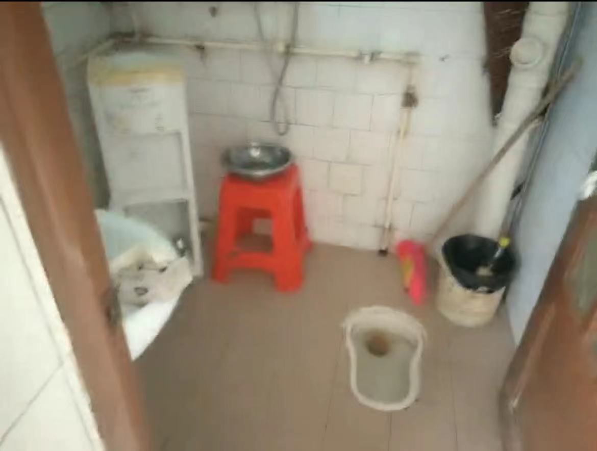 娄星区财政局家属楼 3室2厅1卫 43.8万 娄星区财政局家属楼 3室2厅1卫 43.8万卧室