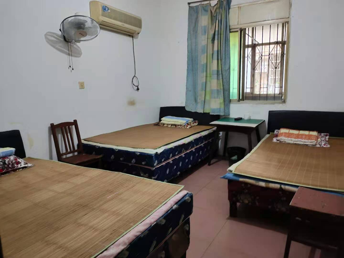 银桥小区  2室1厅1卫    48.8万卧室