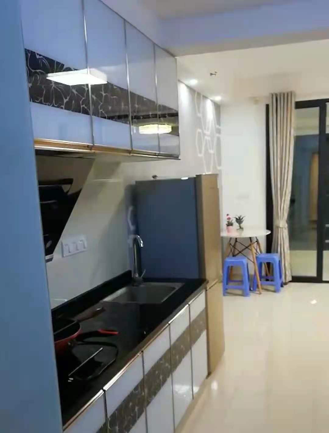 御江帝景  1室1厅1卫    1200.0元/月 御江帝景  1室1厅1卫    1200.0元/月室内图