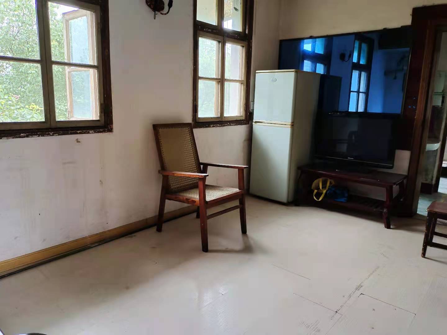 银桥小区 2室1厅1卫 700.0元/月 银桥小区 2室1厅1卫 700.0元/月室内图