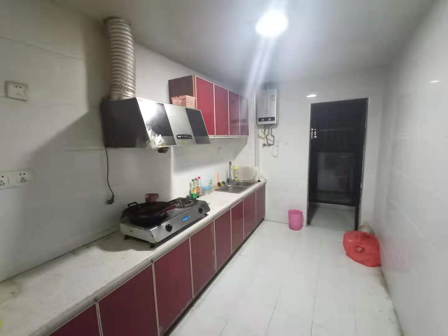 三江花中城 3室2厅1卫 2800.0元/月 三江花中城 3室2厅1卫 2800.0元/月室内图