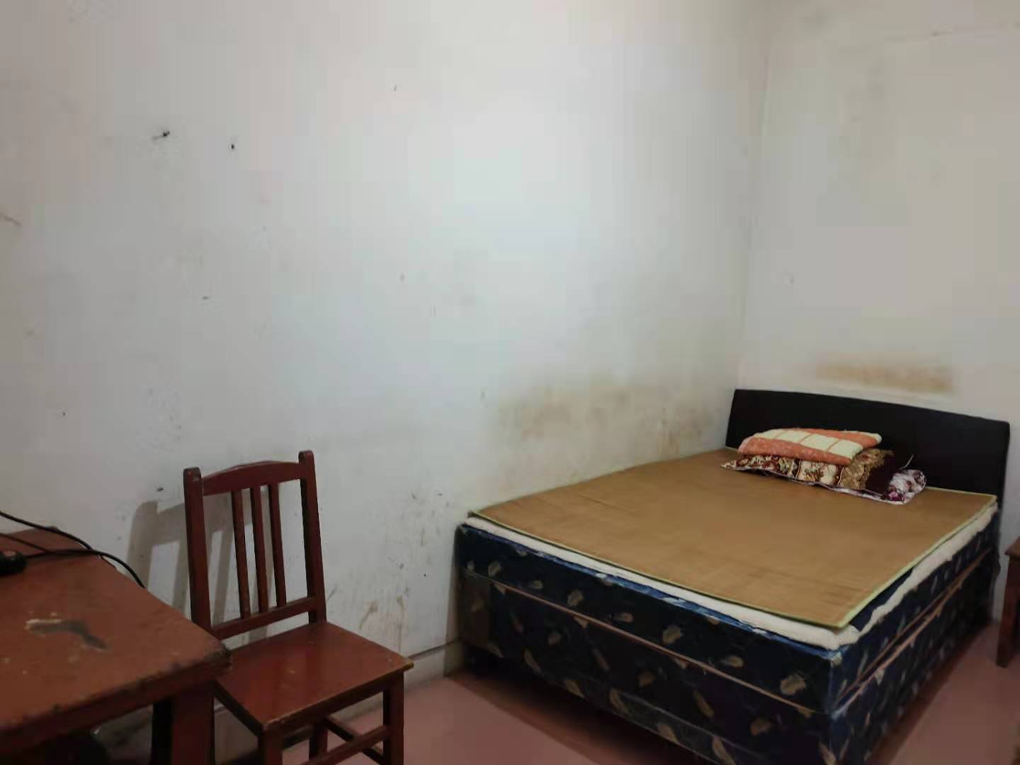 银桥小区  2室1厅1卫    48.8万卧室