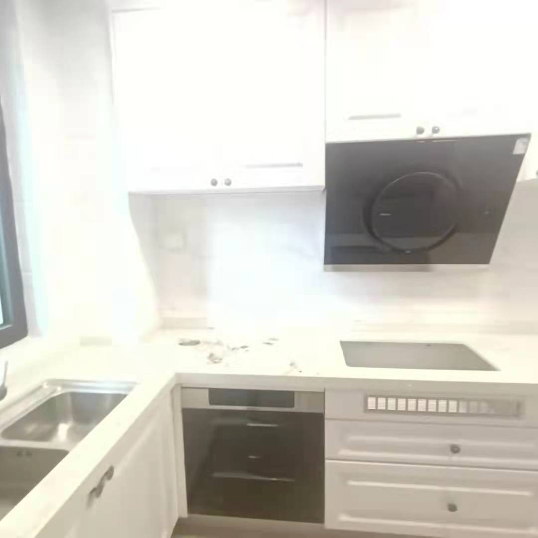 华耀碧桂园十里江湾誉峯 4室2厅2卫 2500.0元/月 华耀碧桂园十里江湾誉峯 4室2厅2卫 2500.0元/月室内图