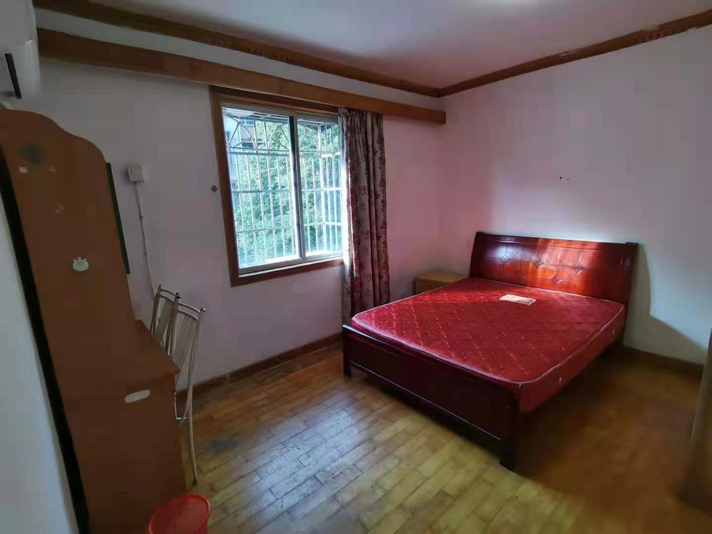 滨江一村 3室2厅1卫 1400.0元/月 滨江一村 3室2厅1卫 1400.0元/月室内图