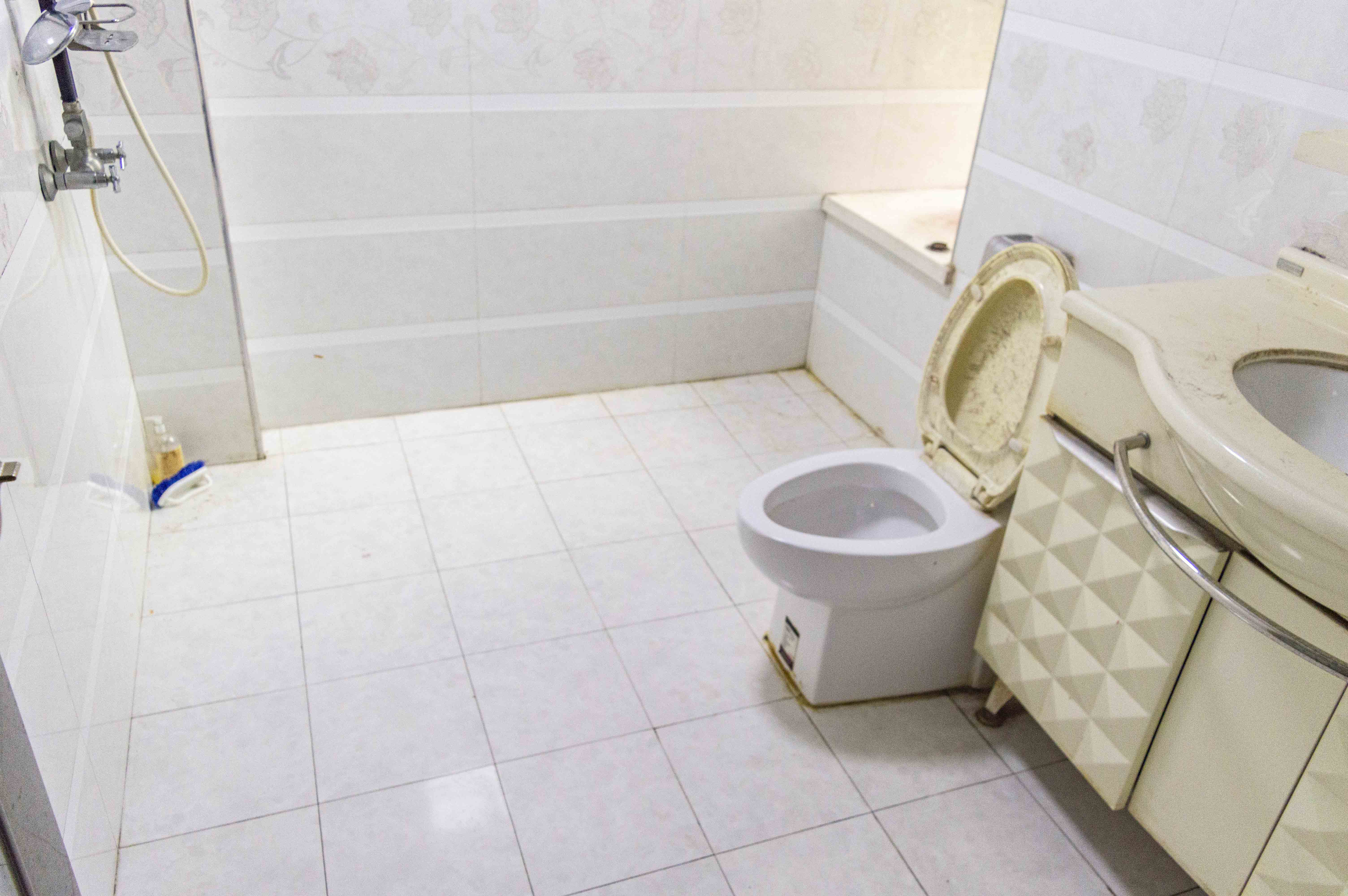 中核缇香名苑  4室2厅2卫    116.0万 中核缇香名苑  4室2厅2卫    116.0万卫生间