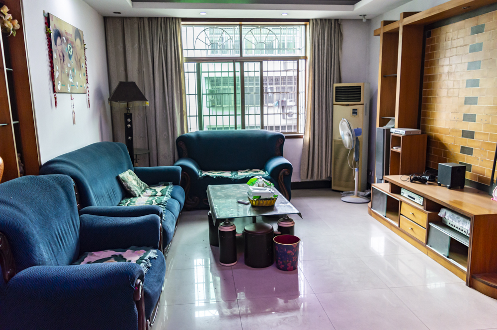 移民小区  3室2厅2卫    52.0万户型图