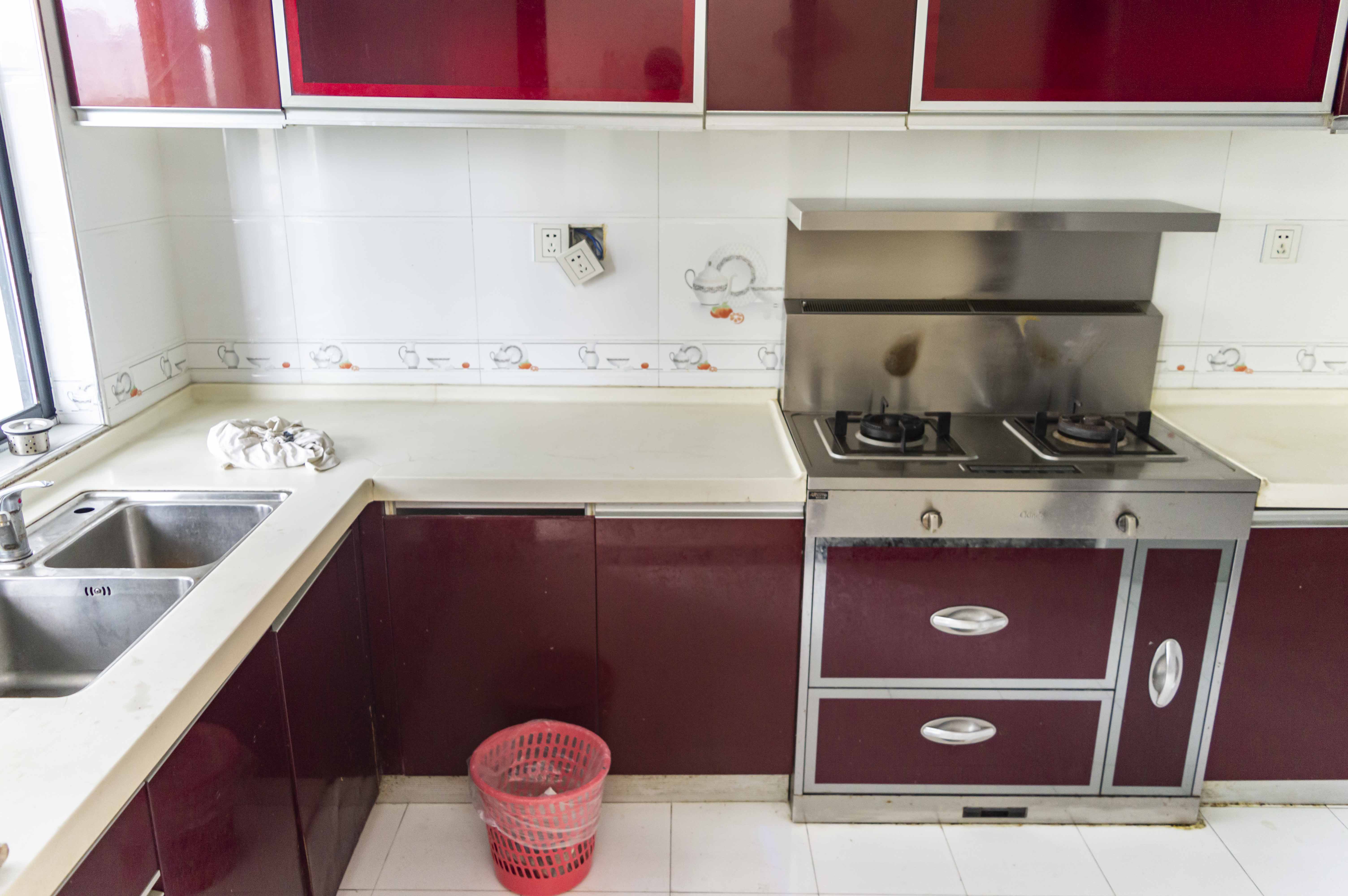 中核缇香名苑  4室2厅2卫    116.0万 中核缇香名苑  4室2厅2卫    116.0万客厅