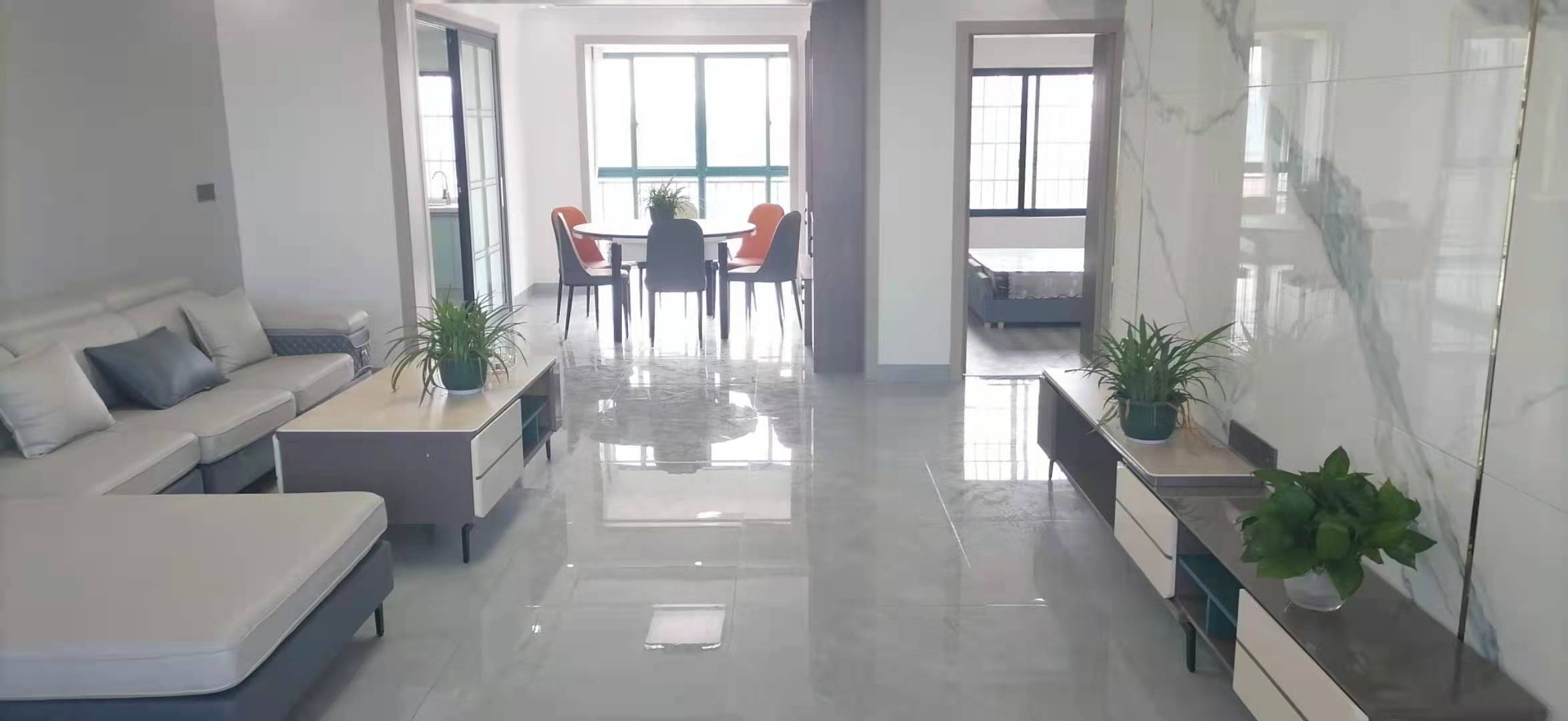 锦绣佳苑 3室2厅2卫 89.8万 锦绣佳苑 3室2厅2卫 89.8万客厅