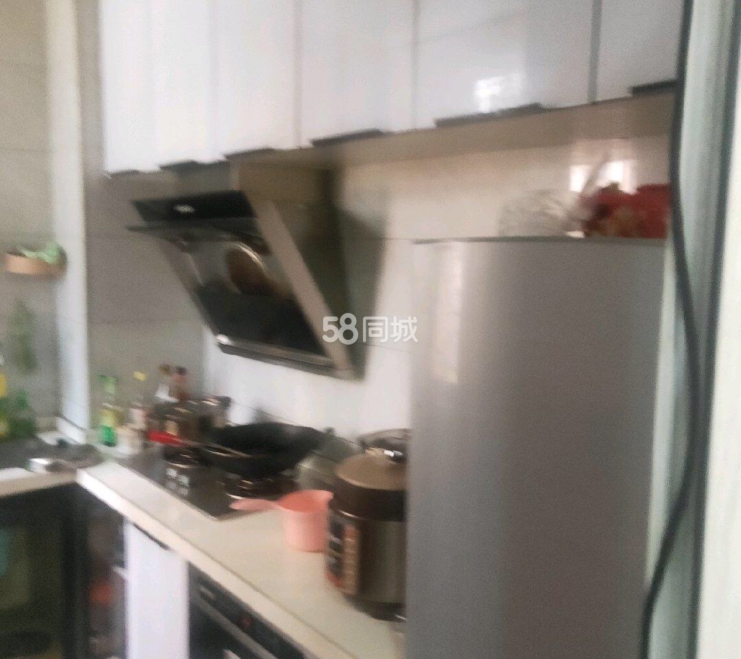 和顺嘉苑 2室1厅1卫 1300.0元/月 和顺嘉苑 2室1厅1卫 1300.0元/月室内图