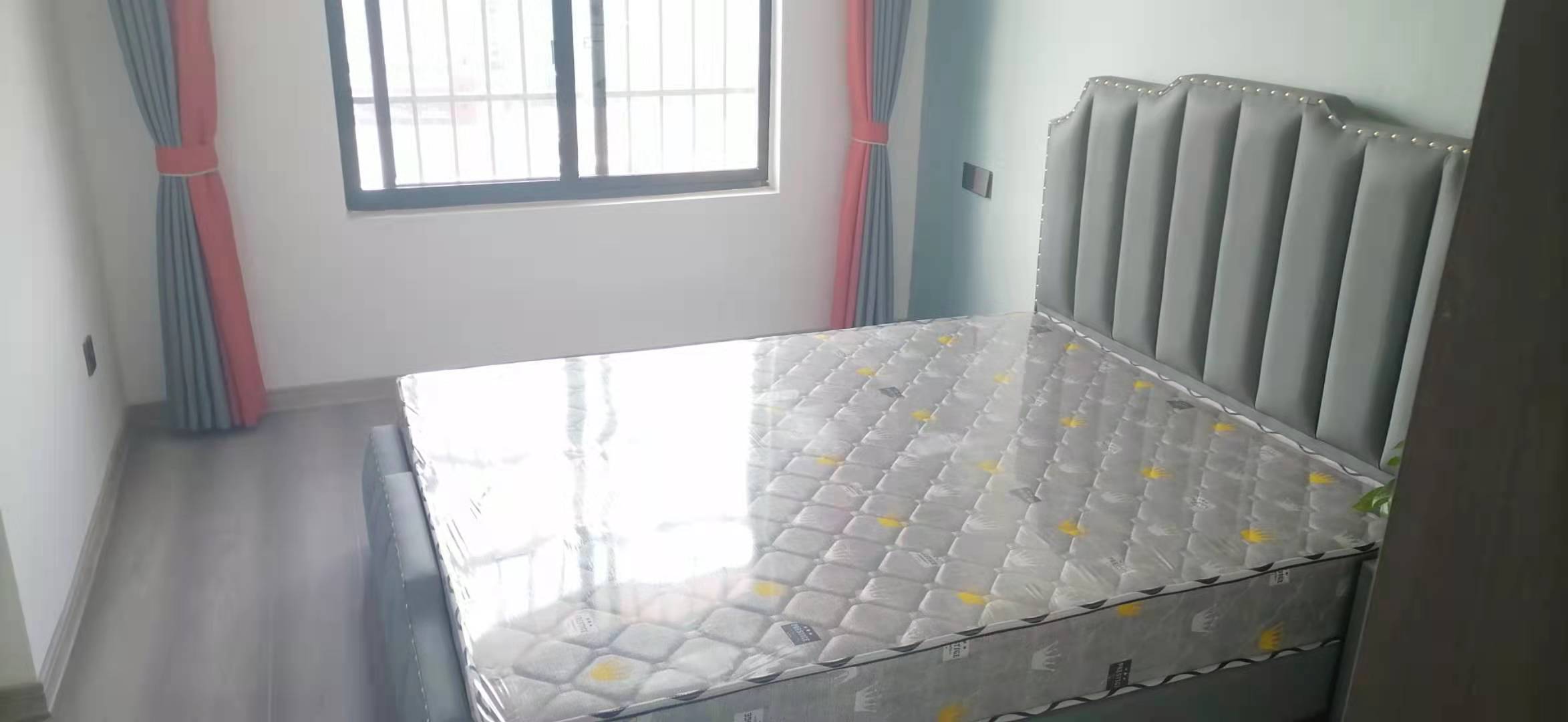 锦绣佳苑 3室2厅2卫 89.8万 锦绣佳苑 3室2厅2卫 89.8万客厅