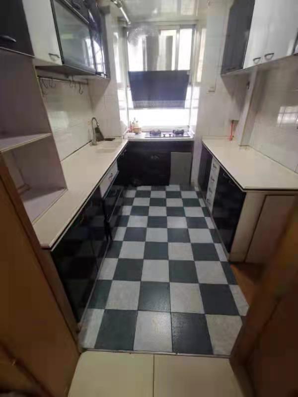 翠塘小区  3室2厅2卫    60.8万 翠塘小区  3室2厅2卫    60.8万客厅