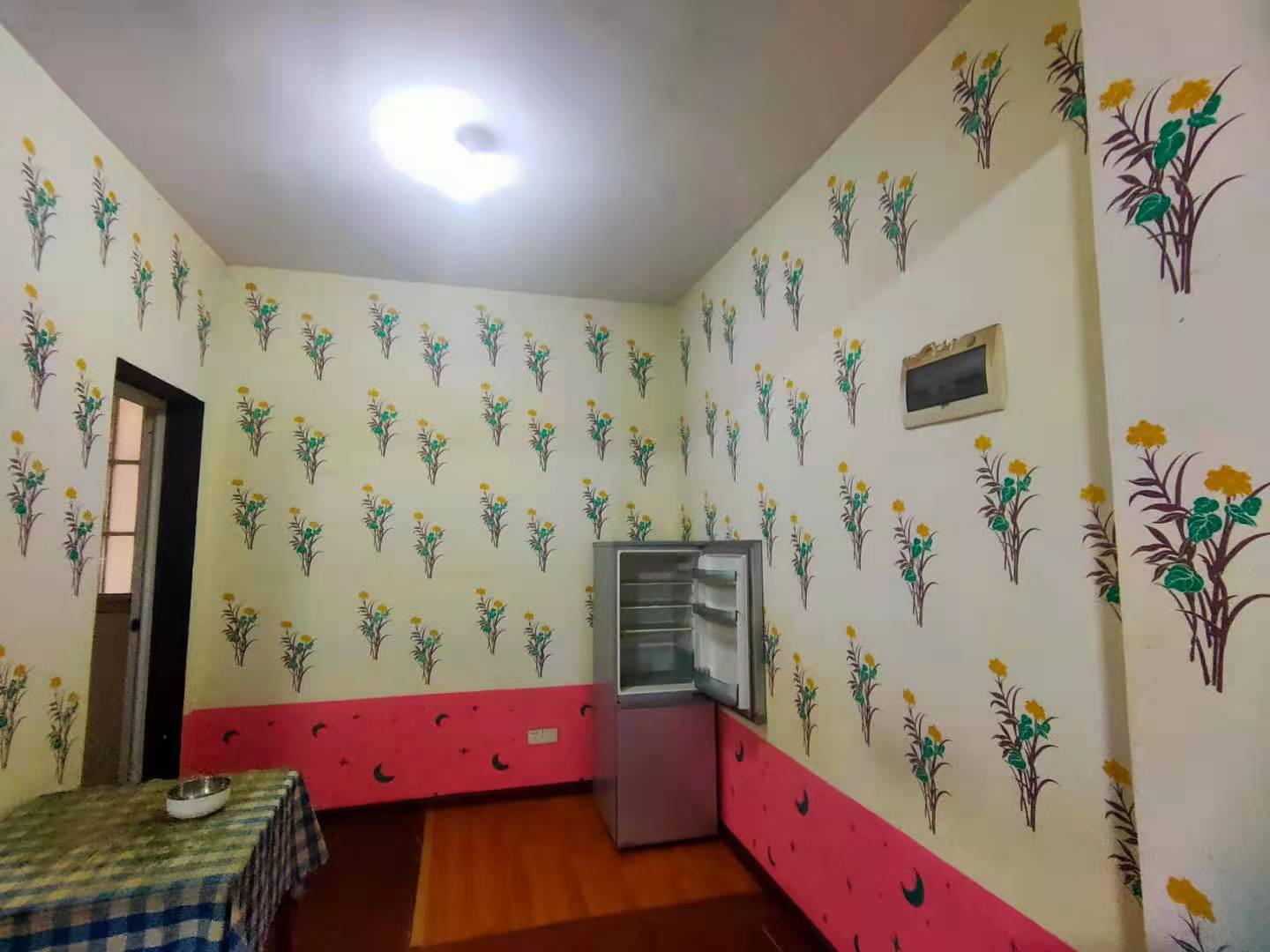 城南雅苑 2室2厅1卫 1200.0元/月 城南雅苑 2室2厅1卫 1200.0元/月室内图