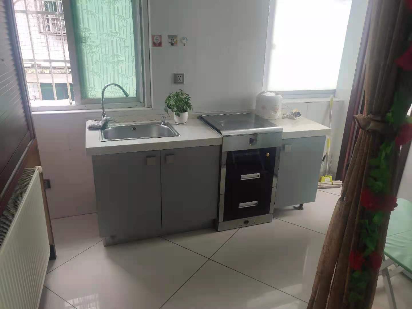 合泰大街D区 1室0厅1卫 1100.00元/月 合泰大街D区 1室0厅1卫 1100.00元/月室内图