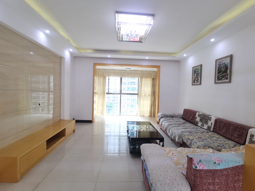 长湖小区 2室2厅1卫 1400.0元/月 长湖小区 2室2厅1卫 1400.0元/月室内图